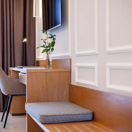 Grupotel & Hotel