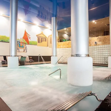 Hotel Grupotel & 4*